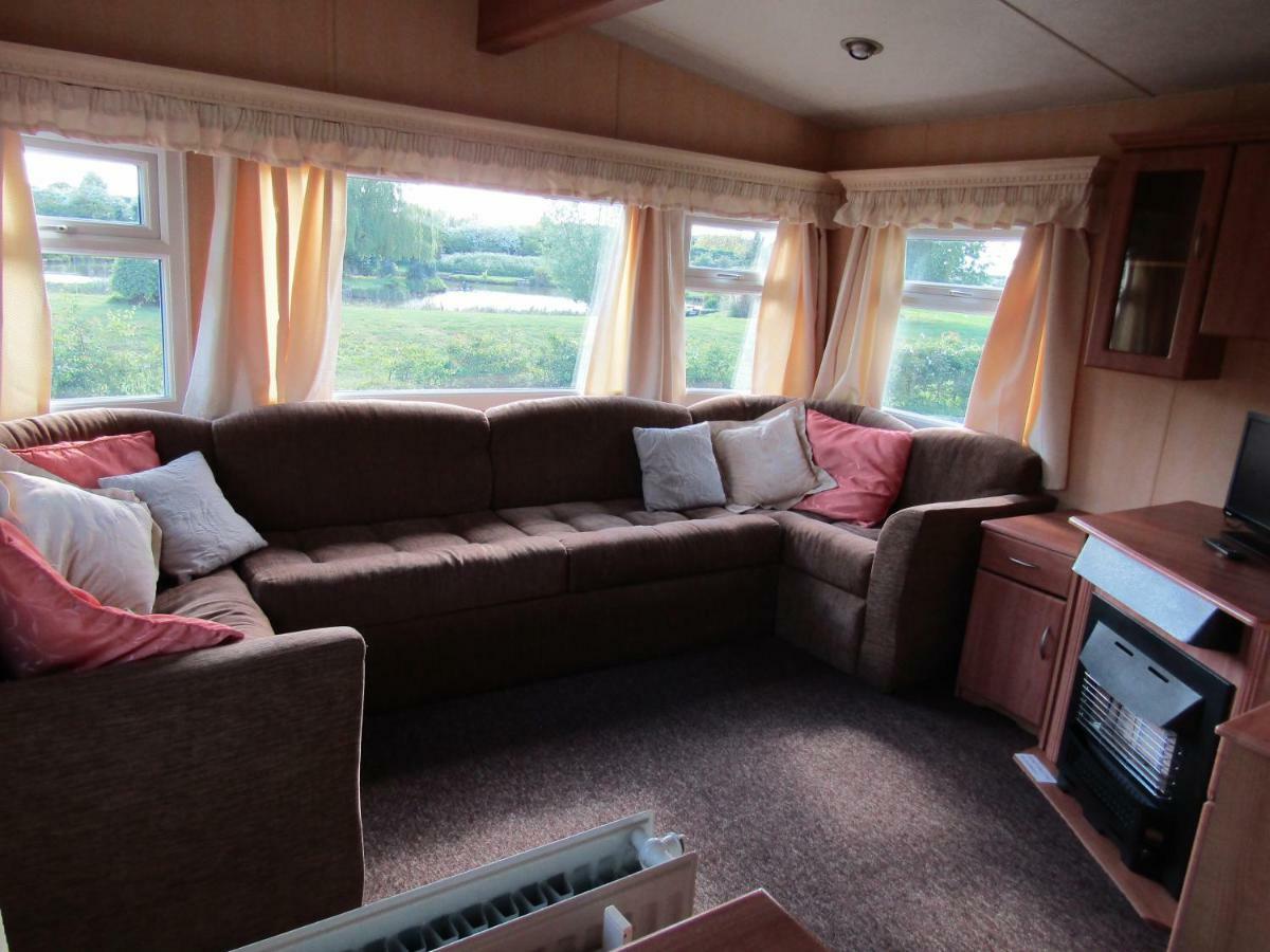 Fenlake Holiday Accommodation Metheringham 外观 照片